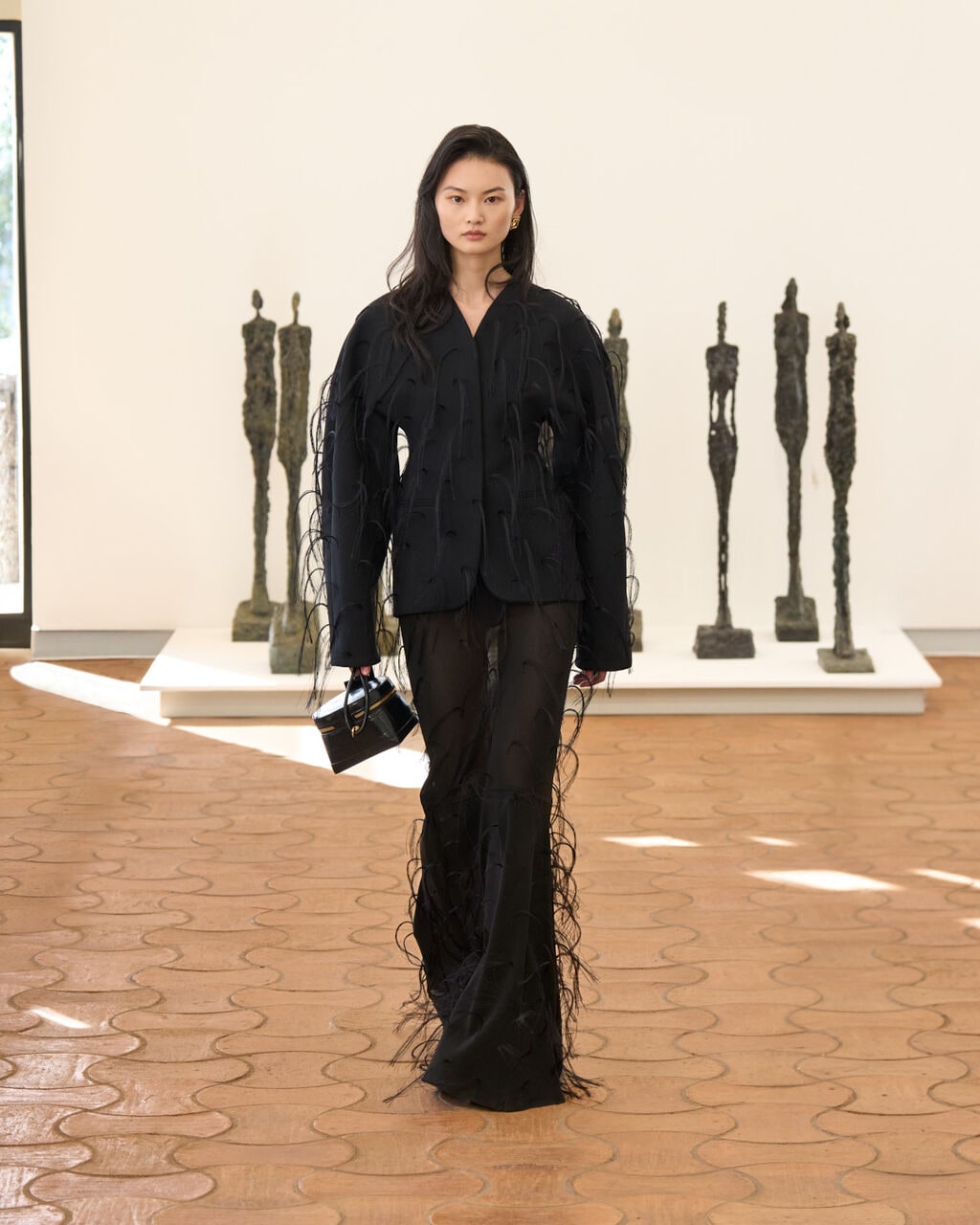 Look 25